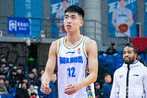 北京男篮官博：祝范依铭生日快乐🎂 新岁进阶 不负韶华！