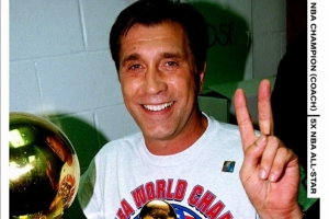 汤帅生日快乐！今天是火箭名宿&名帅汤姆贾诺维奇77岁的生日