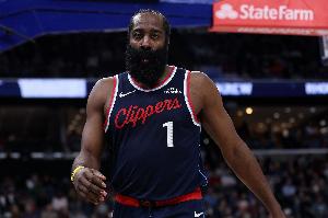 战旧主！哈登半场8中3拿到9分5助 三分4中2&正负值+4