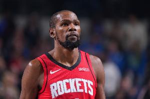 毫无状态！杜兰特半场7中1仅拿3分1助 2次失误