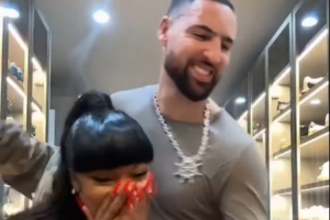 这动作简直不忍直视啊！克莱和女友梅根爆炸电臀热舞